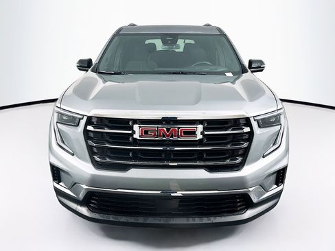 Used 2025 GMC Acadia Elevation image 2