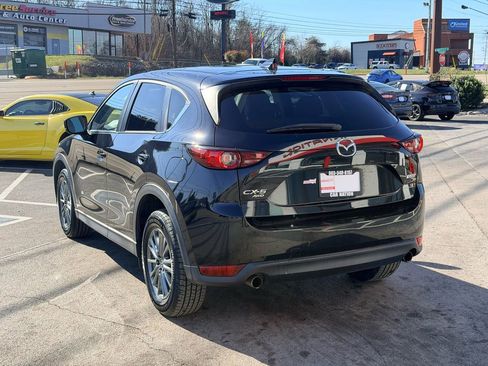 Used 2017 MAZDA CX-5 Touring image 4