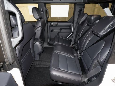 New 2025 Ford Bronco Outer Banks image 12