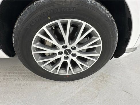 Used 2025 Genesis GV80 2.5T Standard image 9