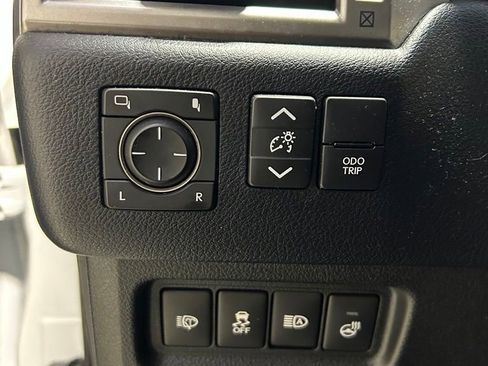 Used 2023 Lexus GX 460 Premium w/ Premium Package AWD/4WD image 16