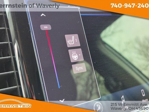 Used 2023 Chrysler Pacifica Touring-L image 22