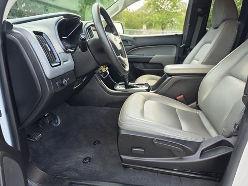 Used 2020 Chevrolet Colorado W/T w/ WT Convenience Package RWD image 21