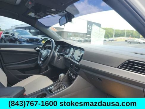 Used 2020 Volkswagen Jetta R-Line FWD image 26