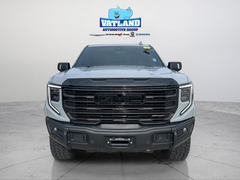 Used 2024 GMC Sierra 1500 AT4X AWD/4WD image 9