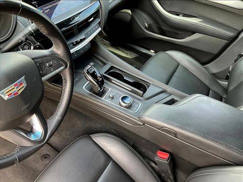 Used 2024 Cadillac CT5 Luxury RWD image 14