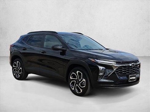 New 2026 Chevrolet Trax RS w/ Driver Confidence Package FWD image 7