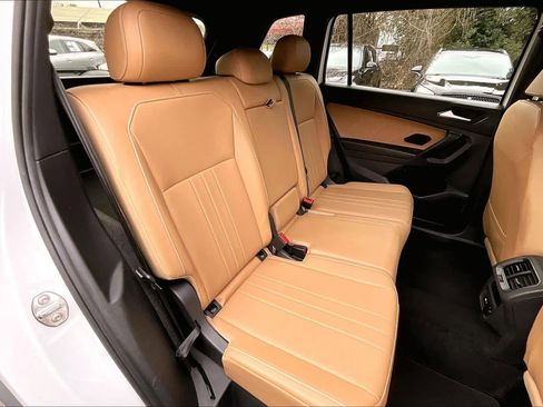 Certified 2022 Volkswagen Tiguan SE image 20