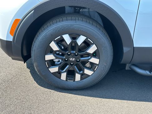 New 2025 Hyundai Santa Cruz SE image 11