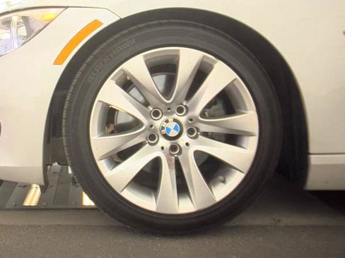 Used 2013 BMW 328i Convertible RWD image 9