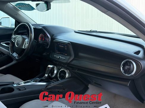 Used 2020 Chevrolet Camaro LT RWD image 15