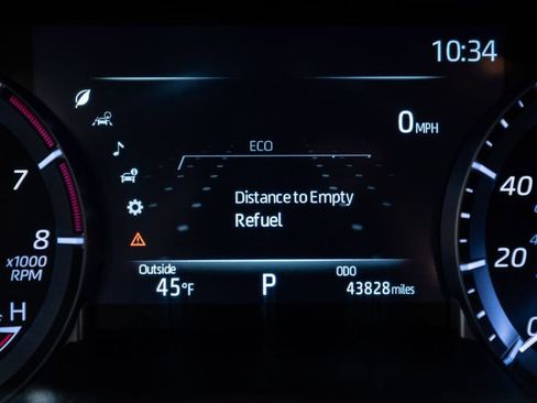 Used 2023 Toyota Highlander LE FWD image 18