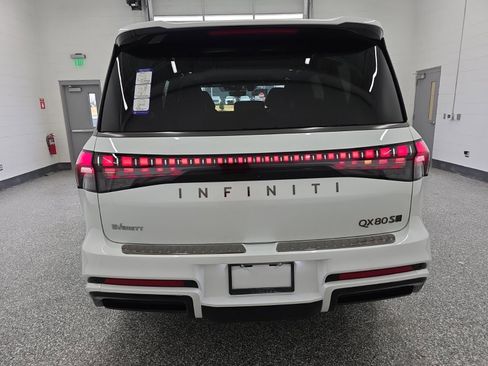 New 2026 INFINITI QX80 4WD w/ Sport Exterior Package image 4