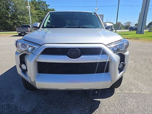 Used 2018 Toyota 4Runner SR5 Premium image 2