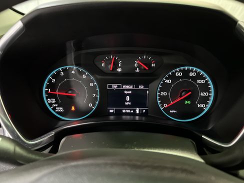 Used 2020 Chevrolet Equinox LS image 23