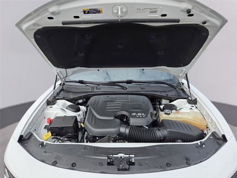 Used 2022 Dodge Charger SXT RWD image 27