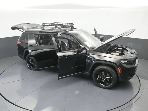Used 2022 Jeep Grand Cherokee L Laredo RWD image 73