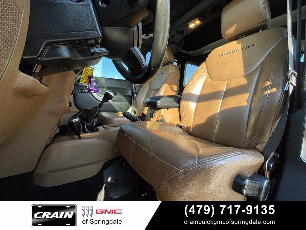 Used 2018 Jeep Wrangler Unlimited Rubicon w/ Cold Weather Group AWD/4WD image 22