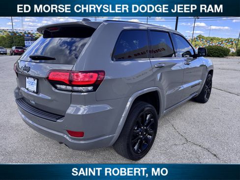 Certified 2021 Jeep Grand Cherokee Laredo X AWD/4WD image 6