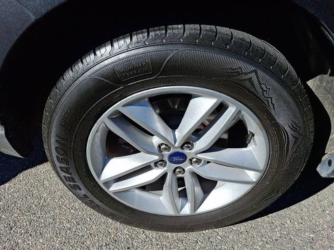 Used 2017 Ford Edge SEL w/ Equipment Group 201A image 7