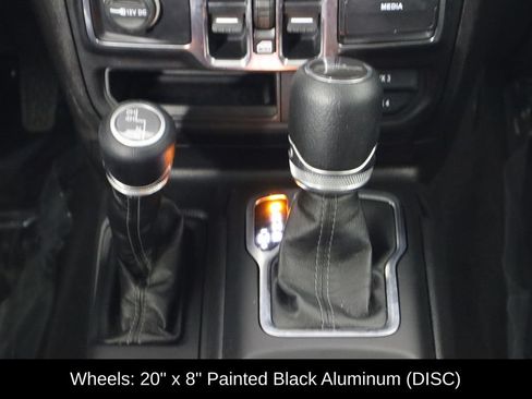 Used 2025 Jeep Gladiator Mojave AWD/4WD image 27