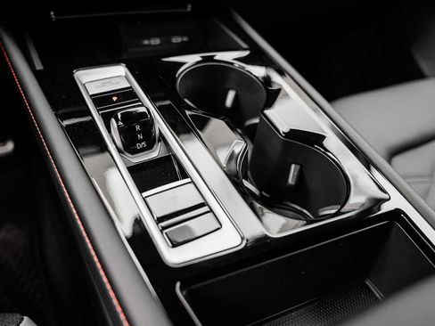 New 2026 Volkswagen Atlas Peak Edition image 30