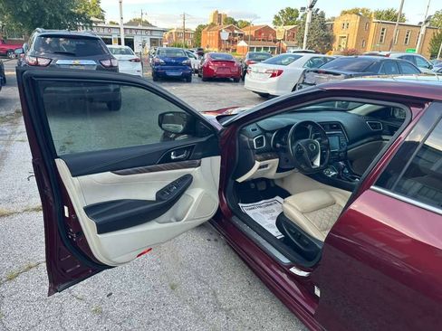 Used 2016 Nissan Maxima Platinum FWD image 9