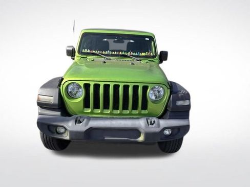 Used 2019 Jeep Wrangler Unlimited Sport S AWD/4WD image 3