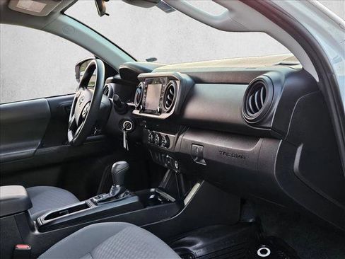Used 2021 Toyota Tacoma SR image 18