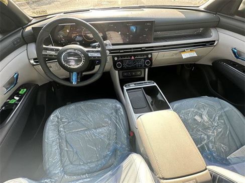New 2025 Hyundai Tucson Limited image 22