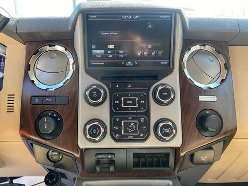 Used 2015 Ford F350 Lariat image 12