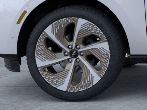 New 2026 Lincoln Navigator L Black Label AWD/4WD image 19