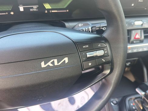 Used 2025 Kia K4 FWD image 18