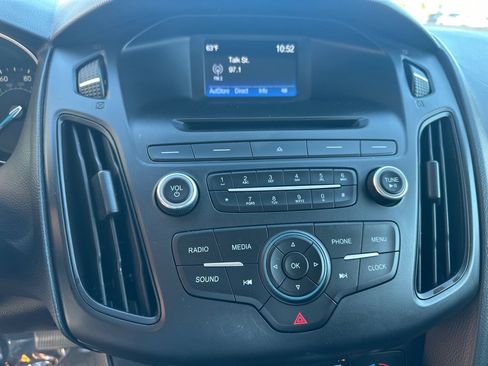 Used 2016 Ford Focus SE image 20