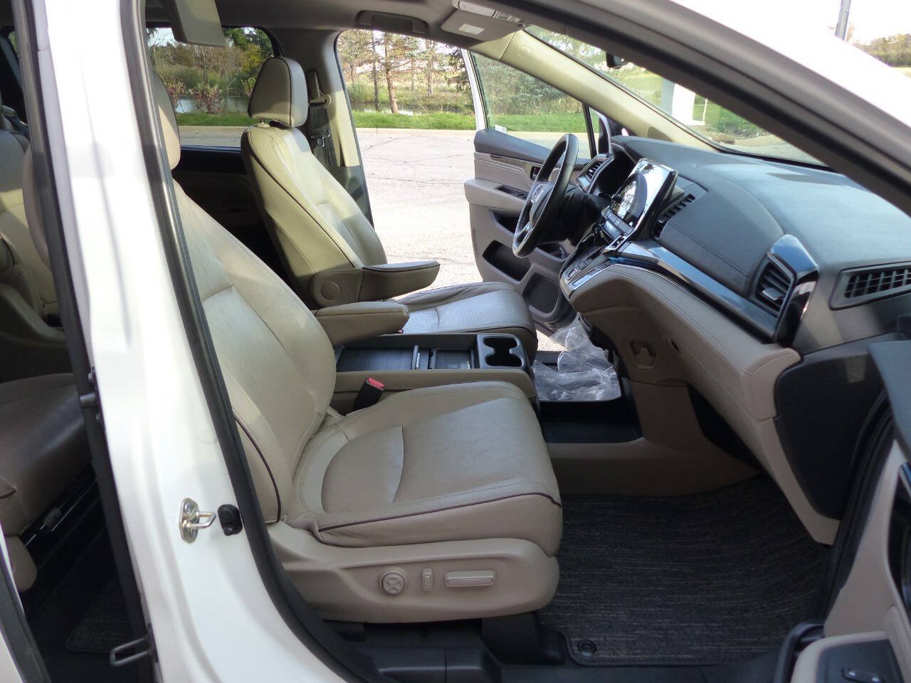 Used 2021 Honda Odyssey Elite image 65