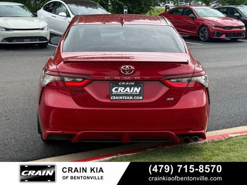 Used 2023 Toyota Camry SE w/ Convenience Package FWD image 6