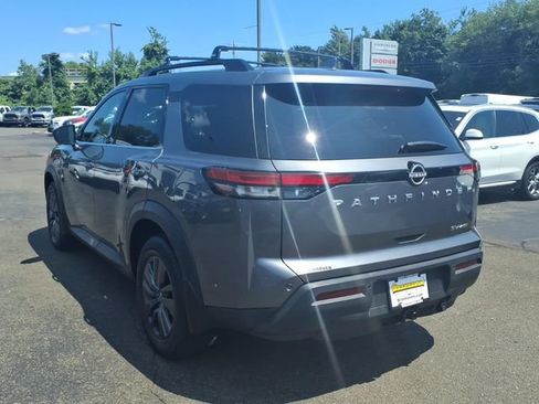 Used 2022 Nissan Pathfinder SV w/ SV Premium Package AWD/4WD image 7