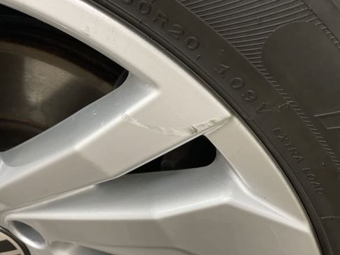 Used 2021 Volkswagen Atlas SE image 32