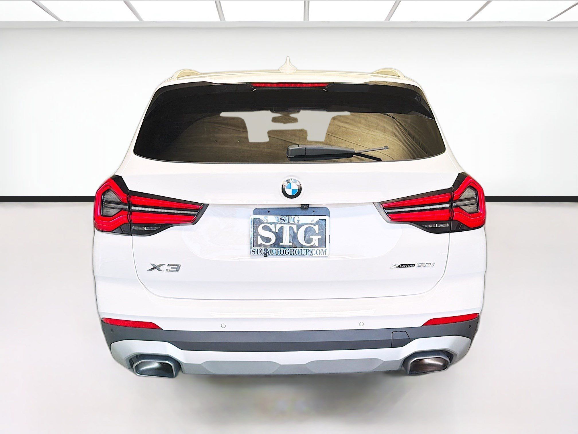 Used 2023 BMW X3 xDrive30i w/ Premium Package AWD/4WD image 5