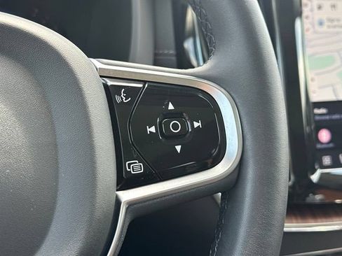 Certified 2023 Volvo XC60 B5 Ultimate w/ Climate Package AWD/4WD image 28