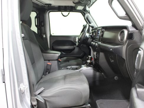 Used 2019 Jeep Wrangler Unlimited Sport S AWD/4WD image 22