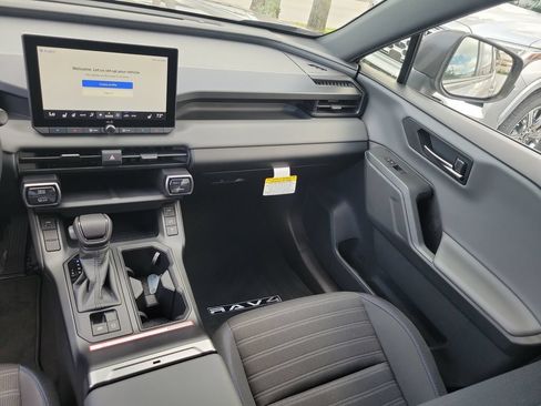 New 2026 Toyota RAV4 SE w/ Convenience Package AWD/4WD image 28