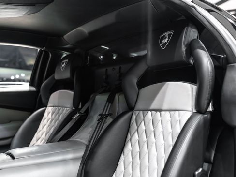 Used 2005 Lamborghini Murcielago Coupe image 20