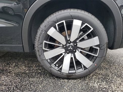 New 2025 Mitsubishi Outlander AWD image 7