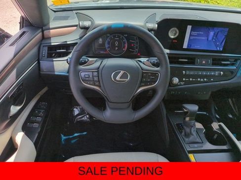 Certified 2025 Lexus ES 350 w/ Premium Package FWD image 15