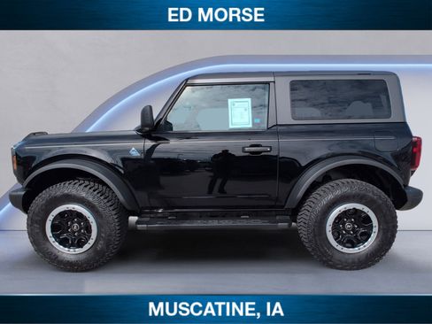 Used 2024 Ford Bronco Black Diamond w/ Sasquatch Package image 2