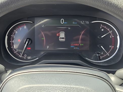 Certified 2025 Toyota RAV4 XLE FWD image 19