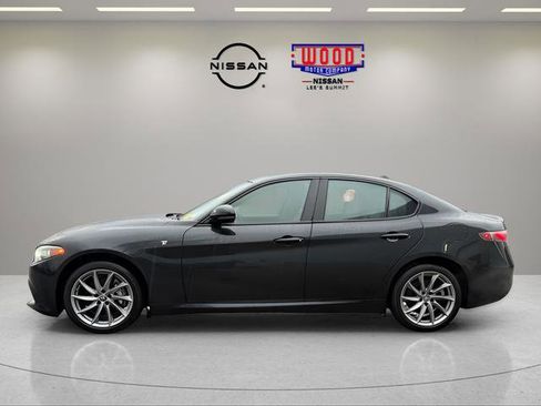 Used 2024 Alfa Romeo Giulia Ti image 5