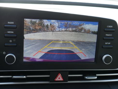 Used 2023 Hyundai Elantra SEL image 17