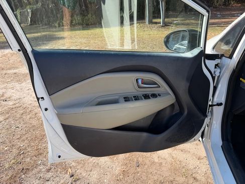 Used 2014 Kia Rio EX w/ Convenience Package image 13